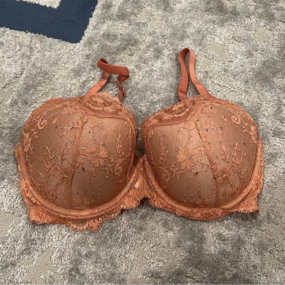 Victoria's Secret Dream Angels Lightly Lined Demi Floral Bra Fuchsia Size 34DD